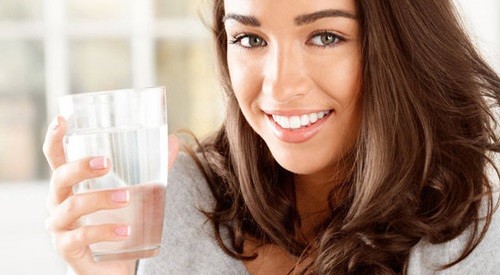 Khi bị viêm xoang nên hạn chế uống nước ép hoa quả hay sinh tố