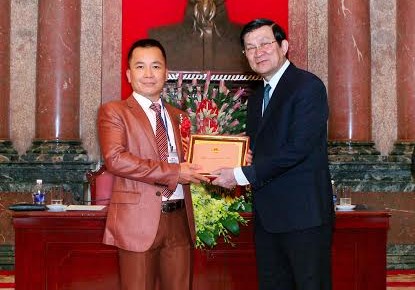 Doctor Nam gặp mặt chủ tịch nước Trương Tấn Sang